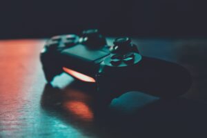 Read more about the article The Mental and Social Pressures of Streaming A Video Game